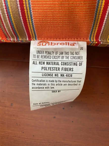 Photo of free Seat cushion (Nr Fresh Pond & Mt Auburn Cem.) #2