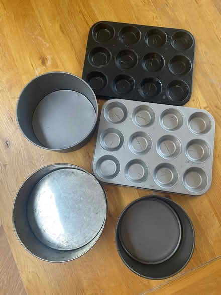 Photo of free Baking tins and trays (Horsham) #2