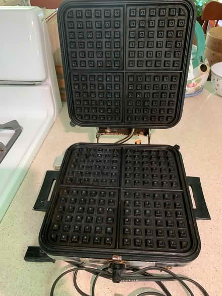 Photo of free electric waffle iron (West Townsend) #1