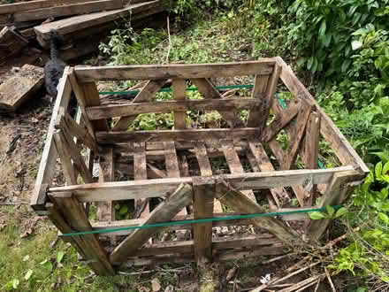 Photo of free Wooden crate and wooden sleepers (Southwell NG25) #1