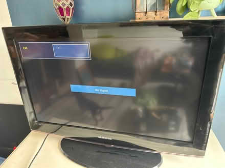 Photo of free Samsung TV 32 inches (Firth Park S5) #2