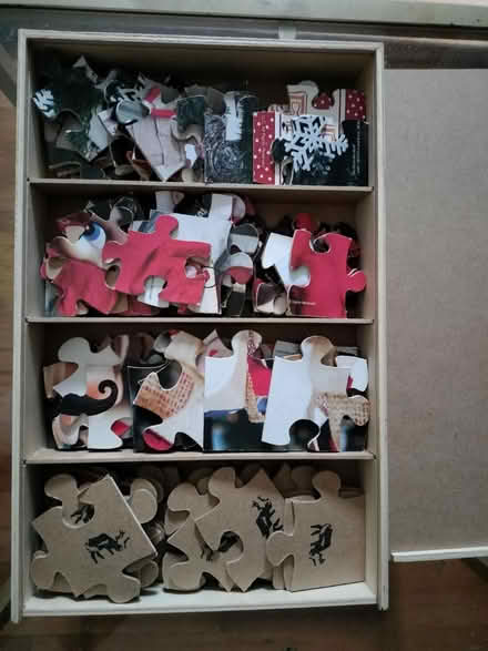 Photo of free Kids table and Christmas puzzle (20818) #2