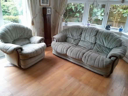 Photo of free 3 piece suite (Bernards Heath AL1) #3