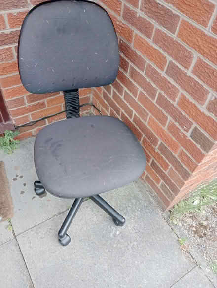 Photo of free Swivel chair (Formby L37) #1