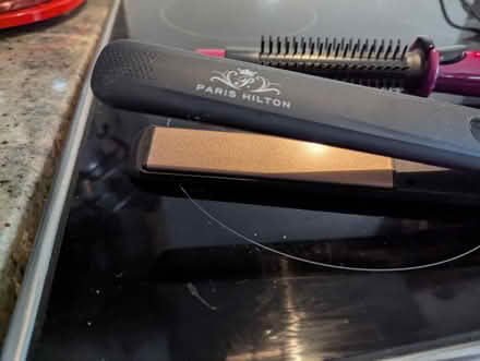Photo of free Remington steam curl & Paris Hilton tongs (Grangeway area NN10) #2