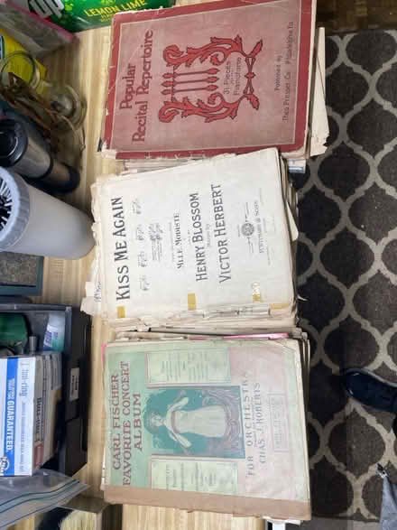 Photo of free Vintage piano & organ sheet music (Hilltown) #1