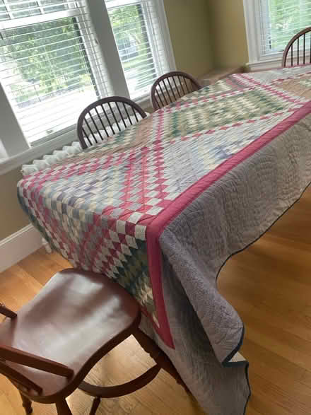 Photo of free Pennsylvania Dutch quilt (Nr Fresh Pond & Mt Auburn Cem.) #2