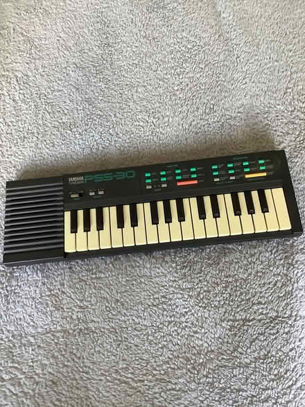 Photo of free Yamaha keyboards (Balerno EH14) #1
