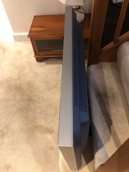 Photo of free Hitachi 32" Colour TV & Remote Control (Wood Farm OX3) #2