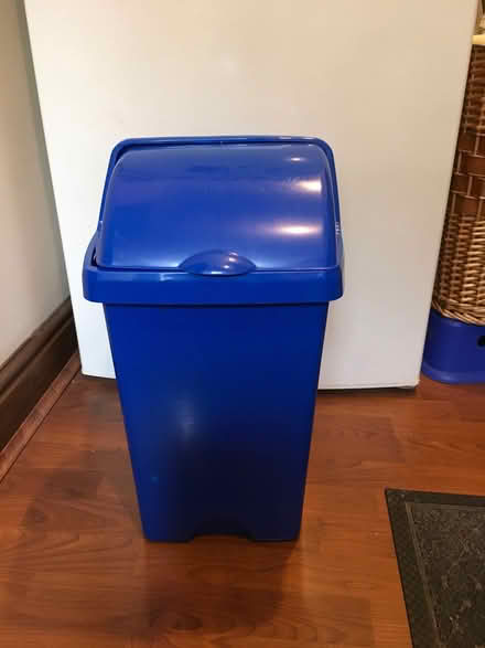 Photo of free Medium swing top bin (Hailsham BN27) #1