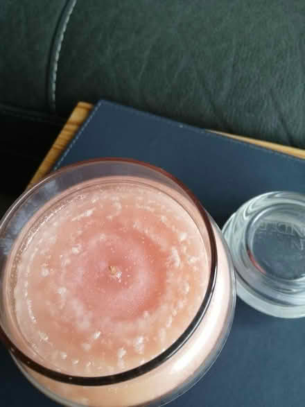 Photo of free Yankee candle (Rainham Mark ME8) #2