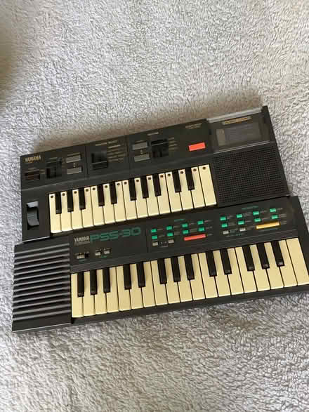 Photo of free Yamaha keyboards (Balerno EH14) #3