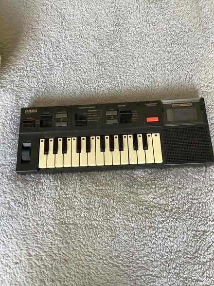 Photo of free Yamaha keyboards (Balerno EH14) #2