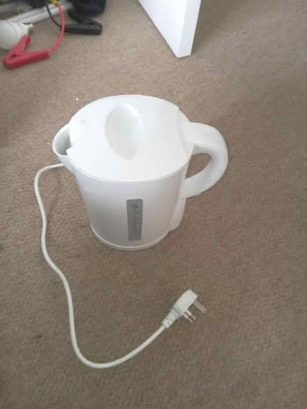 Photo of free Kettle, still works (Smalley DE7) #1