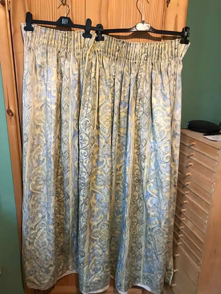 Photo of free long and longer curtains (Kidlington OX5) #1