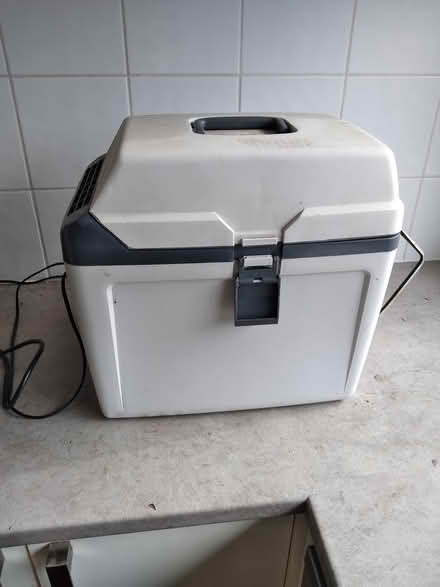 Photo of free Cooler / Warmer Box Portable (Doveton) #1