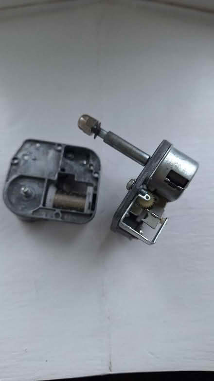 Photo of free Music box mechanisms (Temple Mills E15) #1