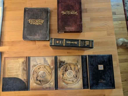 Photo of free Lord of rhe Rings DVD set (Seattle Bitter Lake) #4