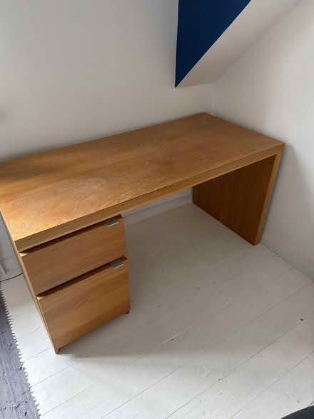 Photo of free Desk (Wheathampstead AL4) #2