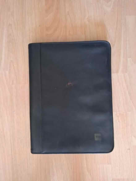 Photo of free Conference document folder (Holbrooks CV6) #1