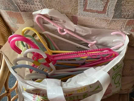 Photo of free Bag of plastic coat hangers (Barry CF63) #1