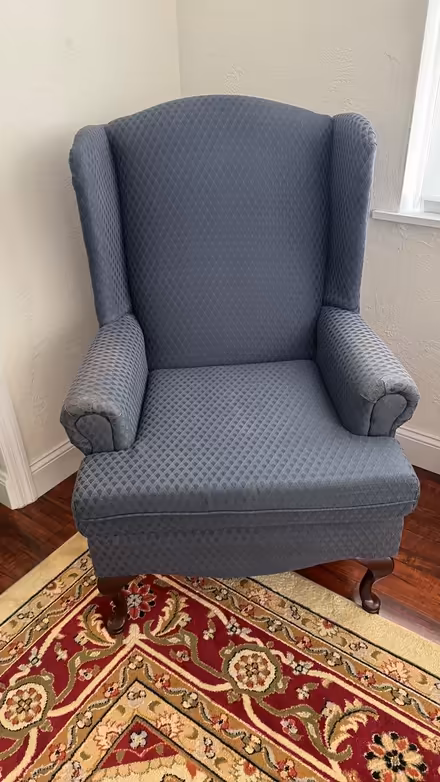 Photo of free Wing back chair (4th Street & 38th Ave) #1