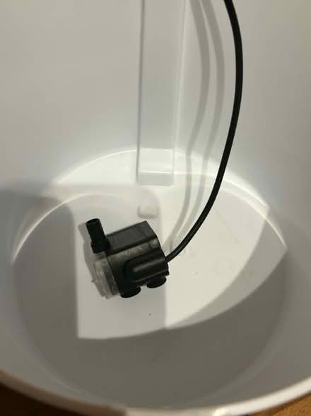 Photo of free Cat water fountain - needs new part (Northmoor OX29) #3