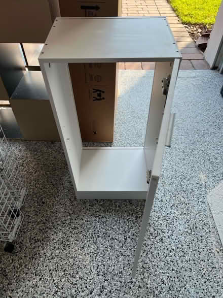 Photo of free Cabinet, white, no back (Oviedo) #2