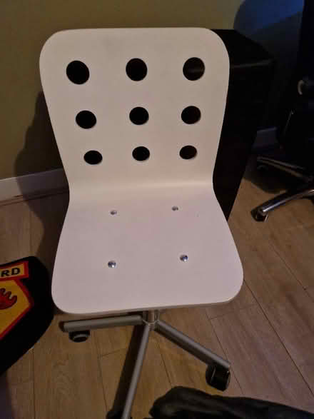 Photo of free Kids height adjustable chair (North Watford WD24) #1