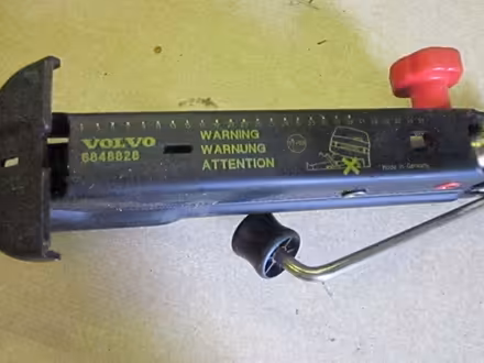 Photo of free Car Jack (Morton NR9) #2