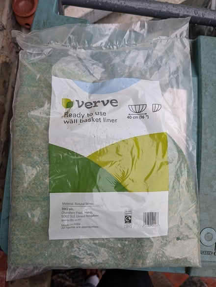 Photo of free wall mounted basket liner (Seven Sisters N15) #1
