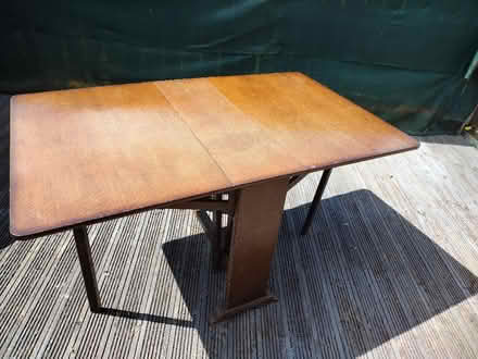 Photo of free Dropleaf table and 4 chairs (Alfreton DE55) #2
