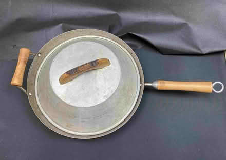 Photo of free Flat Bottom Wok for Electric Range (Newport Beach (Eastbluff)) #2
