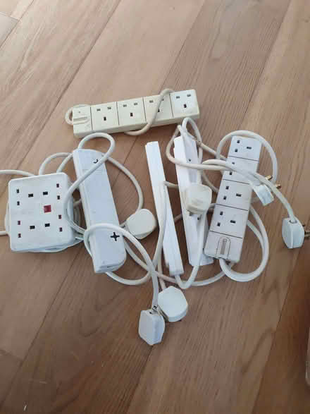 Photo of free Extension leads (Stroud GL5) #1