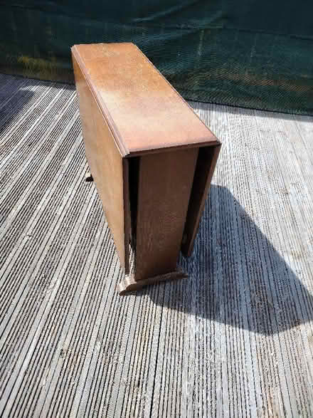 Photo of free Dropleaf table and 4 chairs (Alfreton DE55) #1