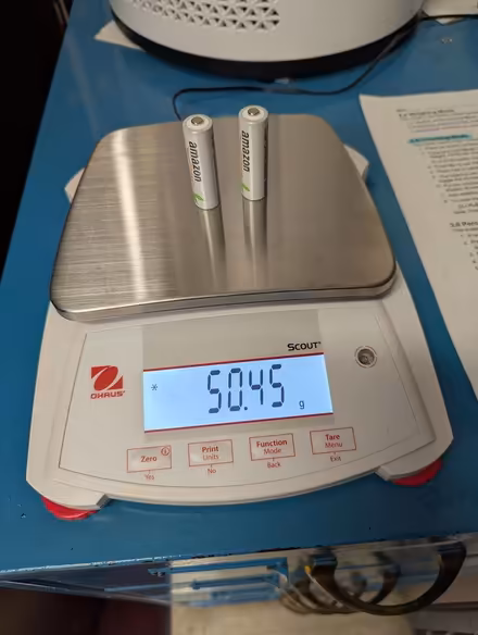 Photo of free 2200g x 0.01g scale (Near Slack and Merivale) #1