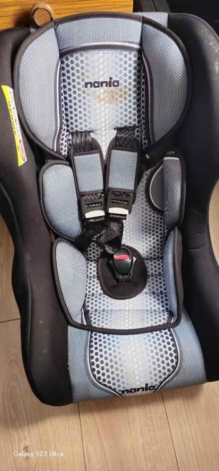 Photo of free Baby car sest (Woking) #1