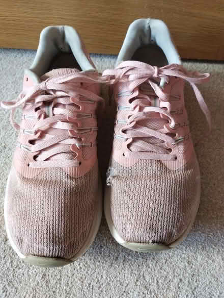 Photo of free Nike running shoes trainers (Kingscourt/Lightpill, Stroud) #4