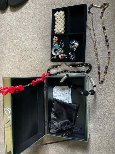 Photo of free Jewellery + jewellery box (Woodhall AL7) #1