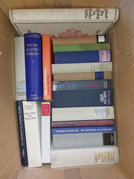 Photo of free 3 boxes of vintage German-langauge books (Seven Dials BN1) #2