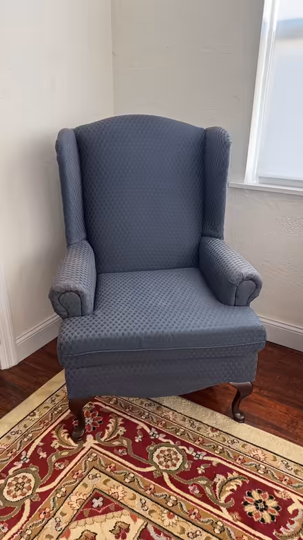 Photo of free Wing back chair (4th Street & 38th Ave) #3