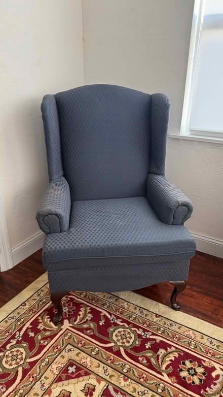 Photo of free Wing back chair (4th Street & 38th Ave) #3