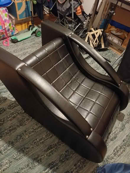 Photo of free Gaming chair (Crystal Palace) #4