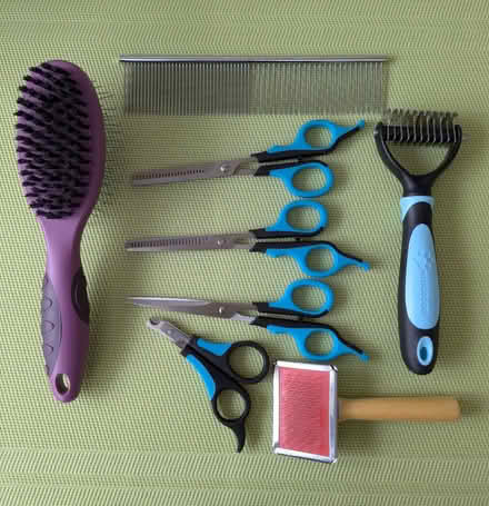 Photo of free Pet Grooming Items (Beulah Hill SE19) #1
