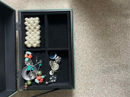 Photo of free Jewellery + jewellery box (Woodhall AL7) #4