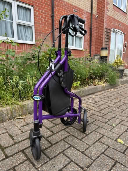 Photo of free Tripod Mobility Walker (Moulsham CM2) #3