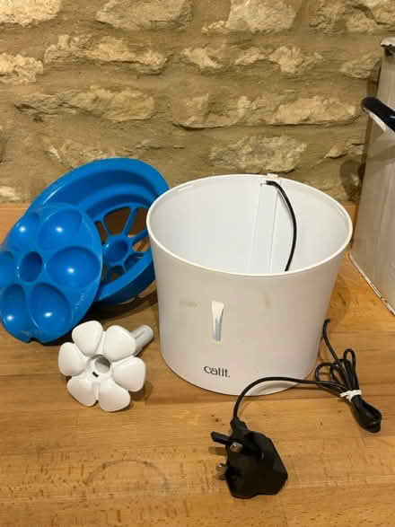 Photo of free Cat water fountain - needs new part (Northmoor OX29) #2