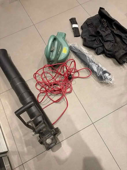 Photo of free Bosch electric leaf blower and garden hoover (West Kensington W14) #1