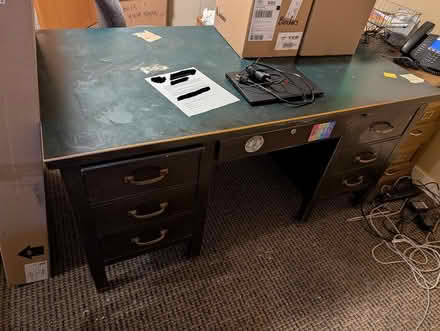 Photo of free Desks (Downtown) #1