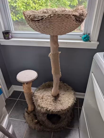 Photo of free Mau Cat Tree - missing lower basket (Main St - Pleasant Ln Lombard) #1
